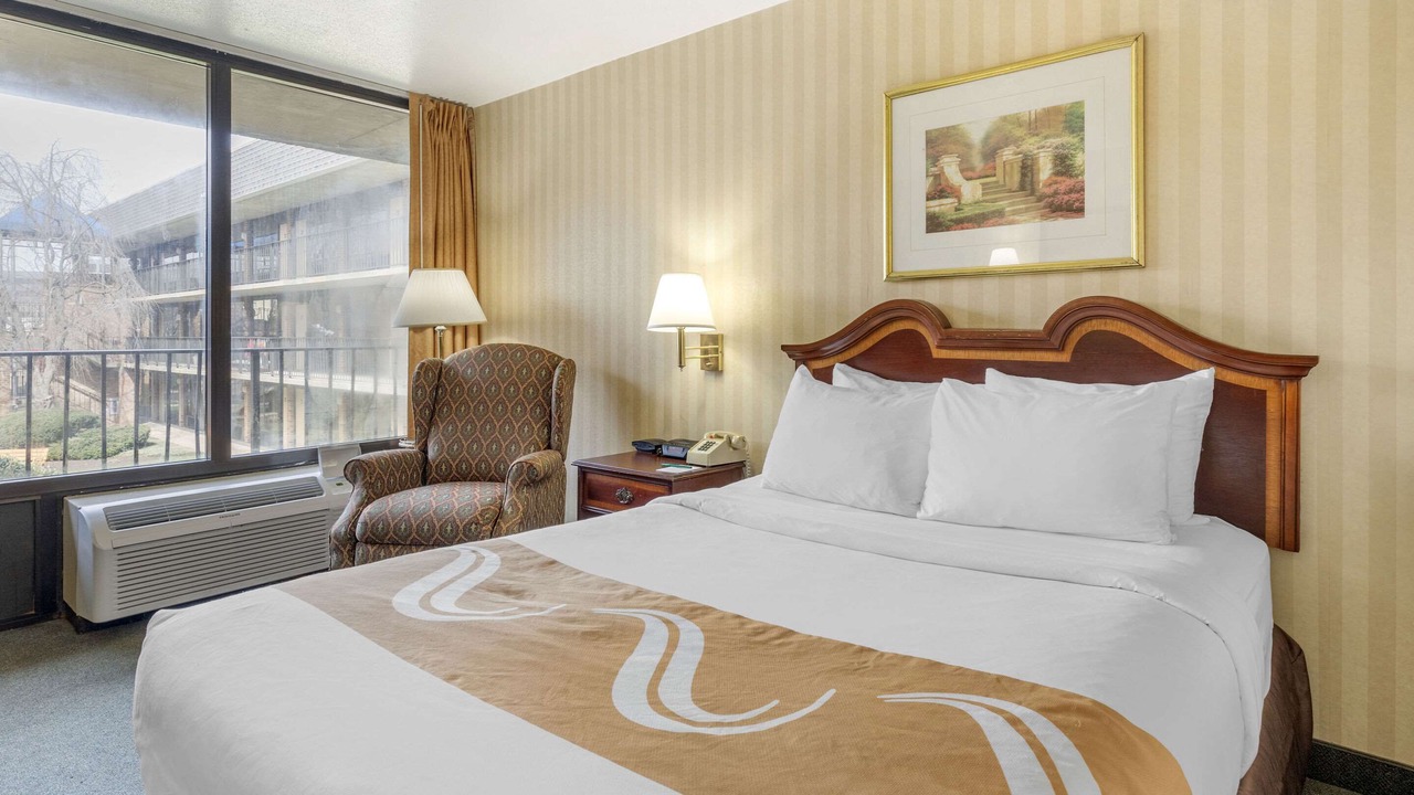 Photo of Bedroom in Tysons
