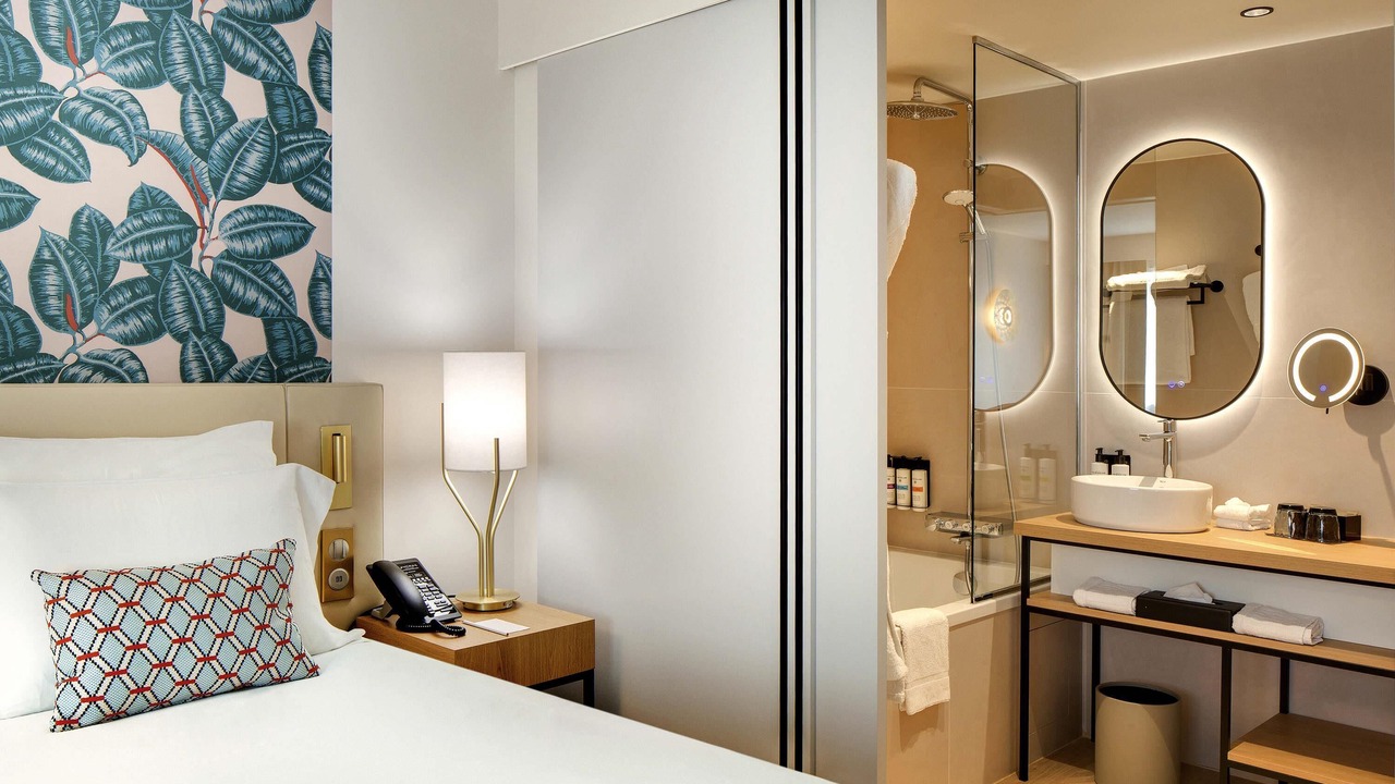 Photo of Bedroom in Antigone