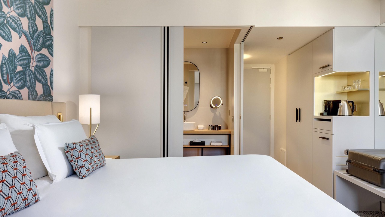 Photo of Bedroom in Antigone