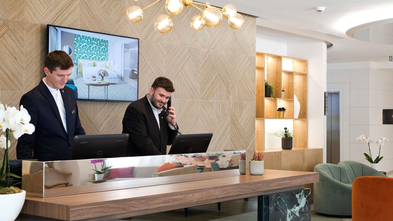 Photo of Others in Antigone