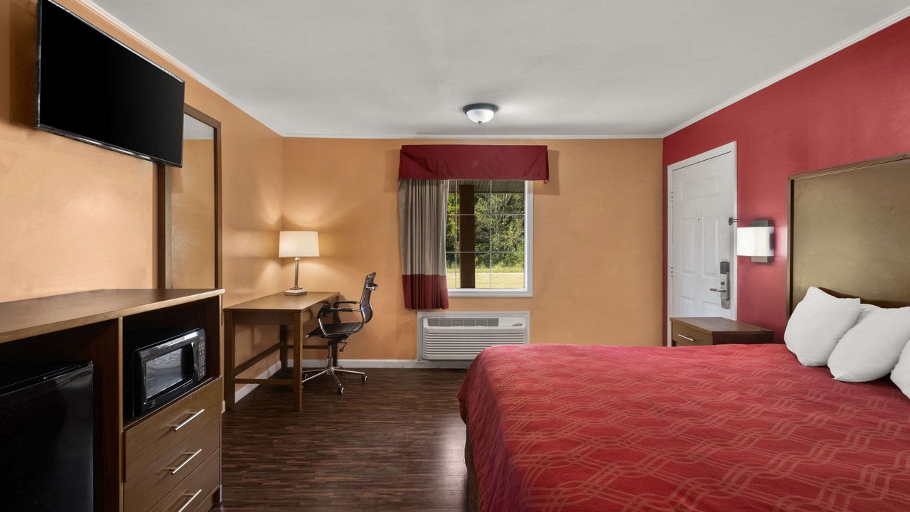 Photo of Bedroom in Cornersville