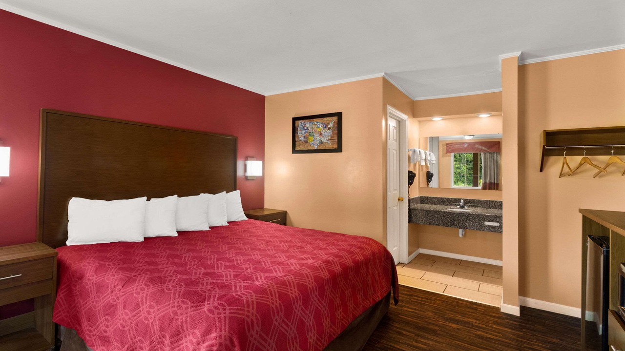 Photo of Bedroom in Cornersville