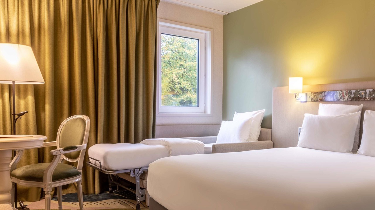 Photo of Bedroom in Le Coudray-Montceaux