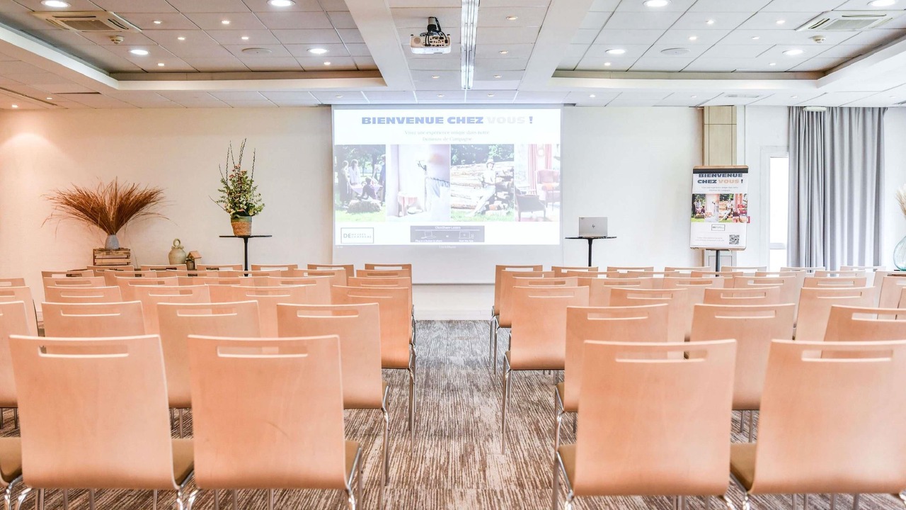 Photo of Others in Le Coudray-Montceaux