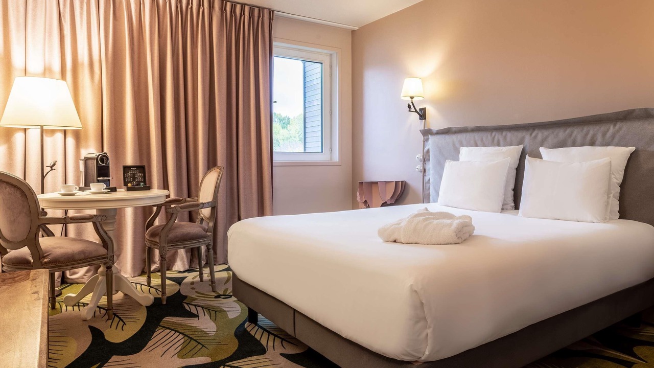 Photo of Bedroom in Le Coudray-Montceaux