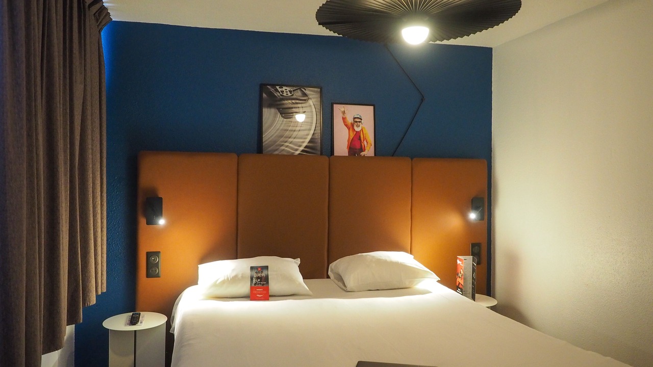 Photo of Bedroom in Douai