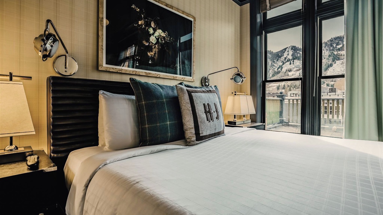 Photo of Bedroom in Downtown