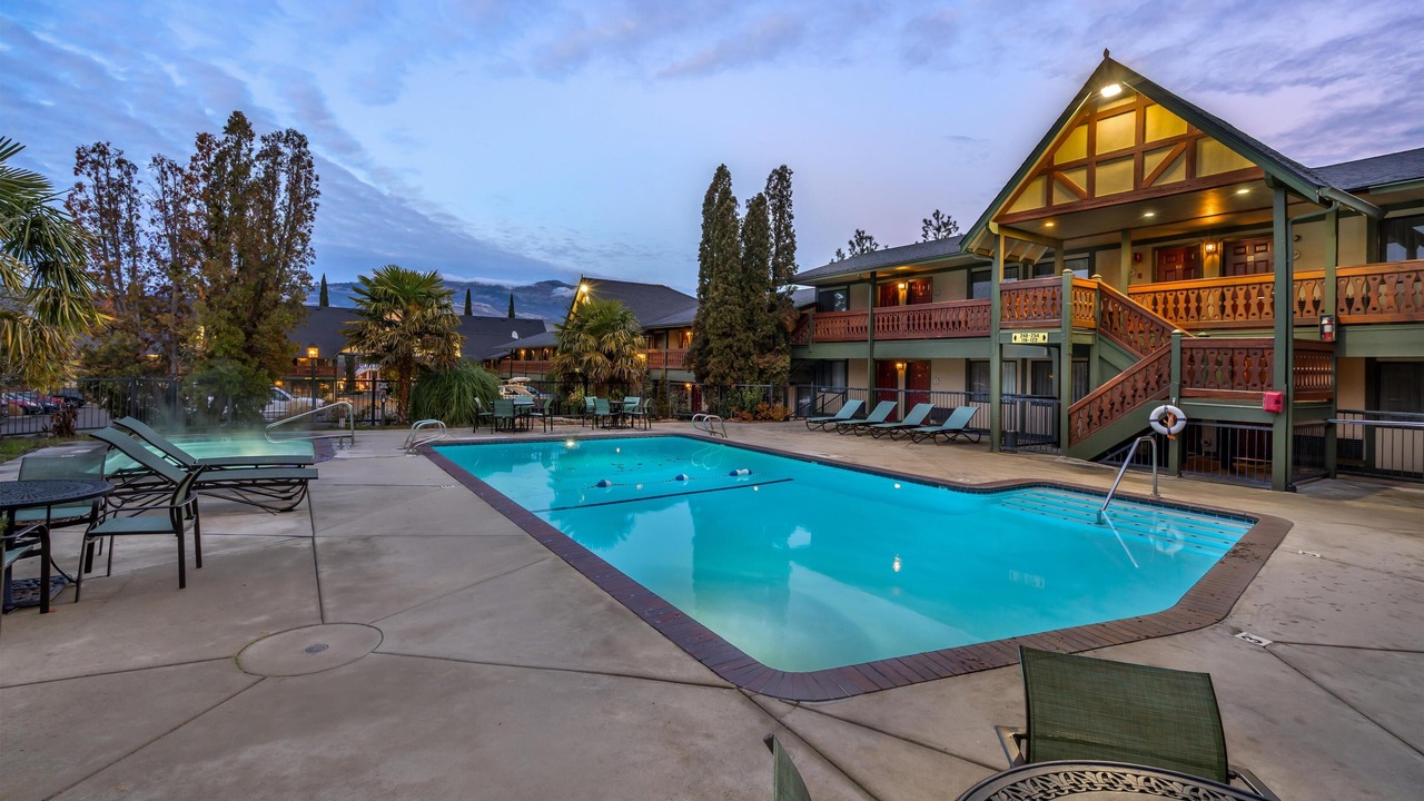 Photo of Outdoor in Ashland