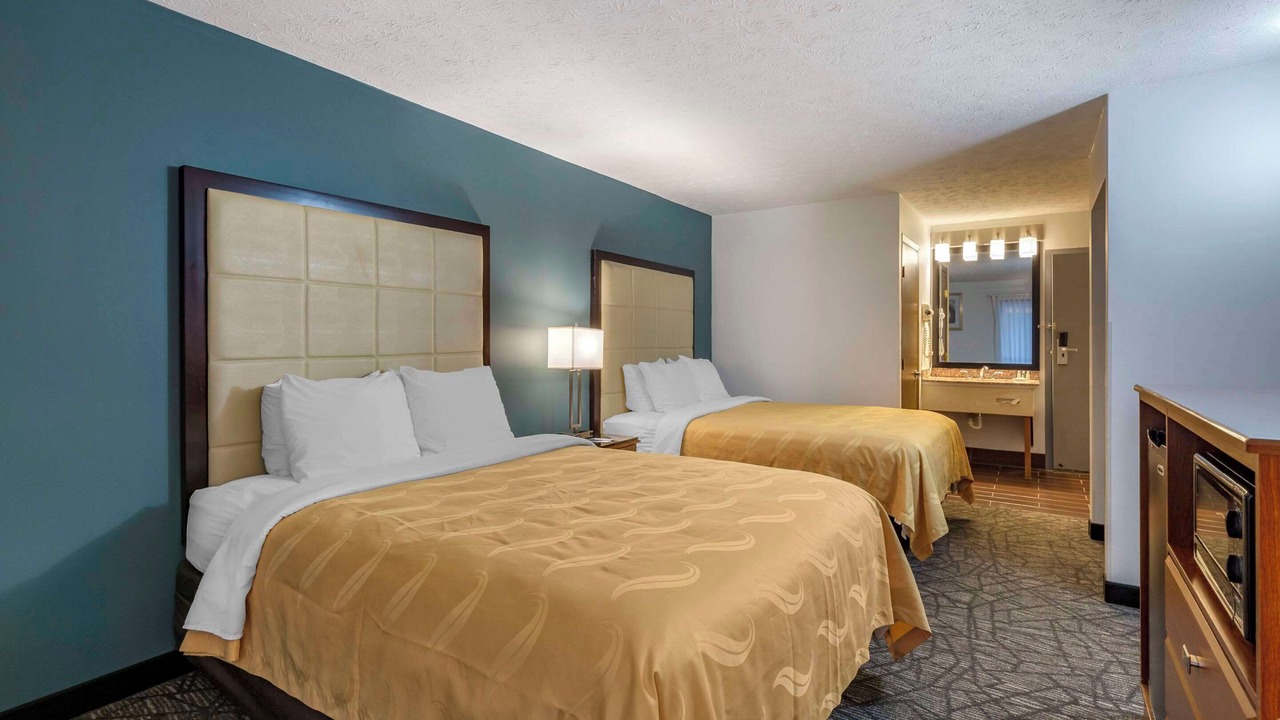 Photo of Bedroom in Austintown