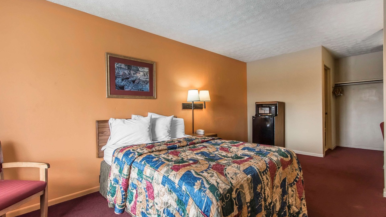 Photo of Bedroom in Jackson