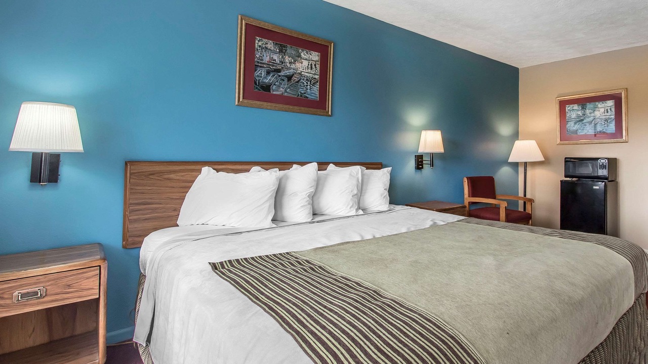 Photo of Bedroom in Jackson