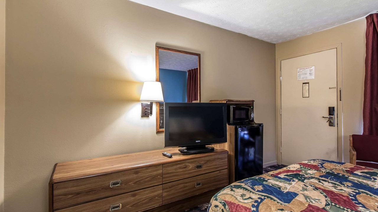 Photo of Bedroom in Jackson