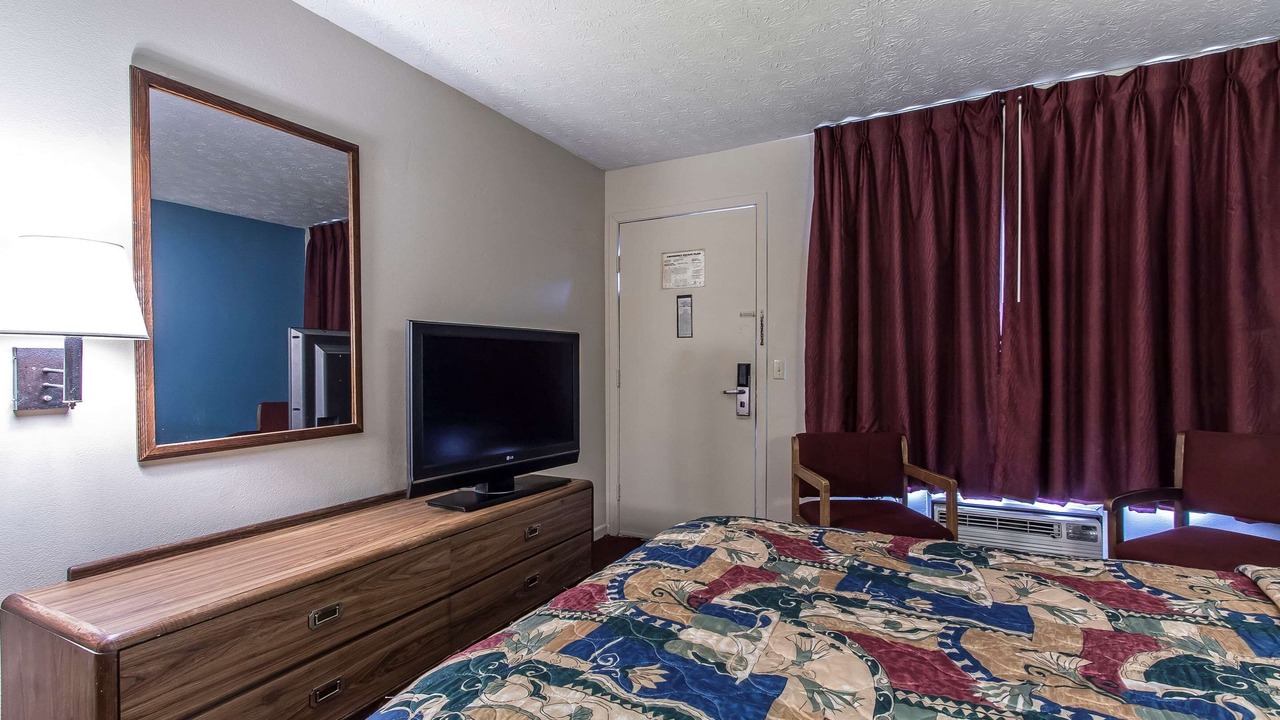 Photo of Bedroom in Jackson