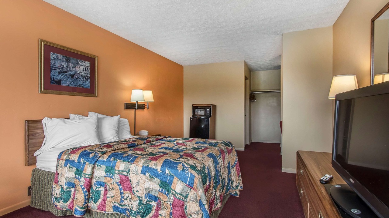 Photo of Bedroom in Jackson