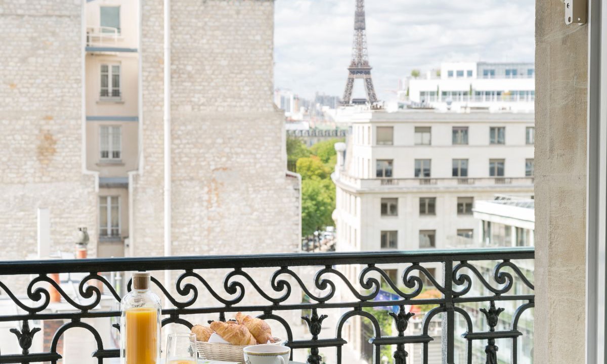 Photo of Patio Balcony in 8th Arrondissement