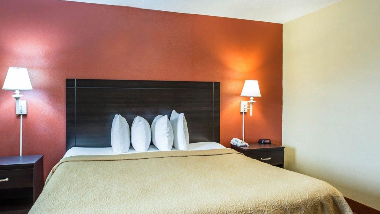 Photo of Bedroom in Monroe