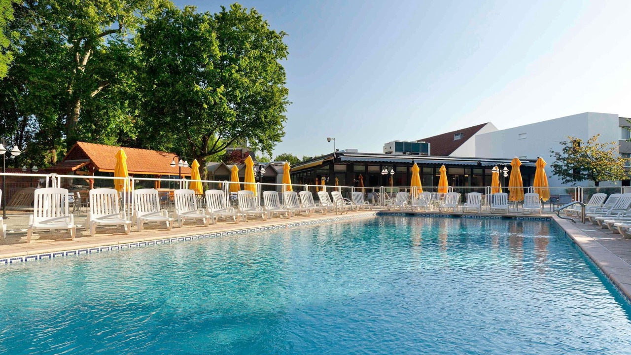 Photo of Outdoor in Saclay