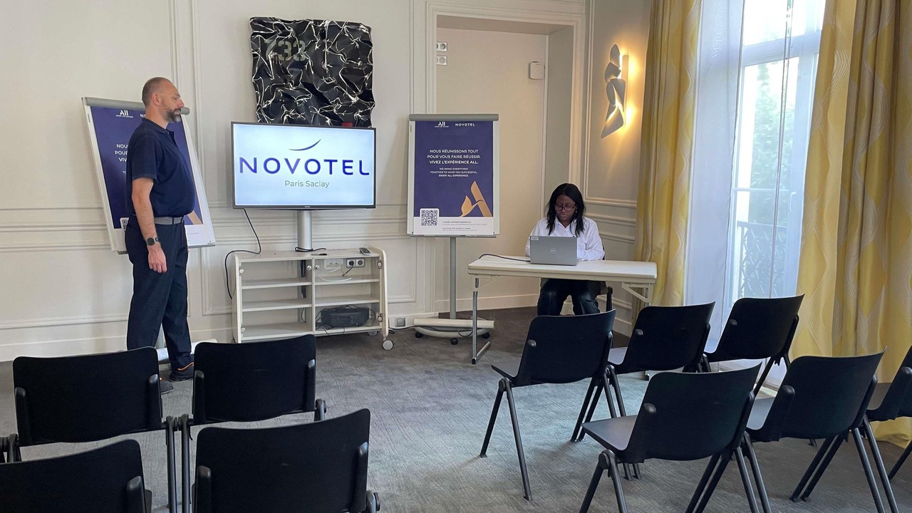 Photo of Others in Saclay