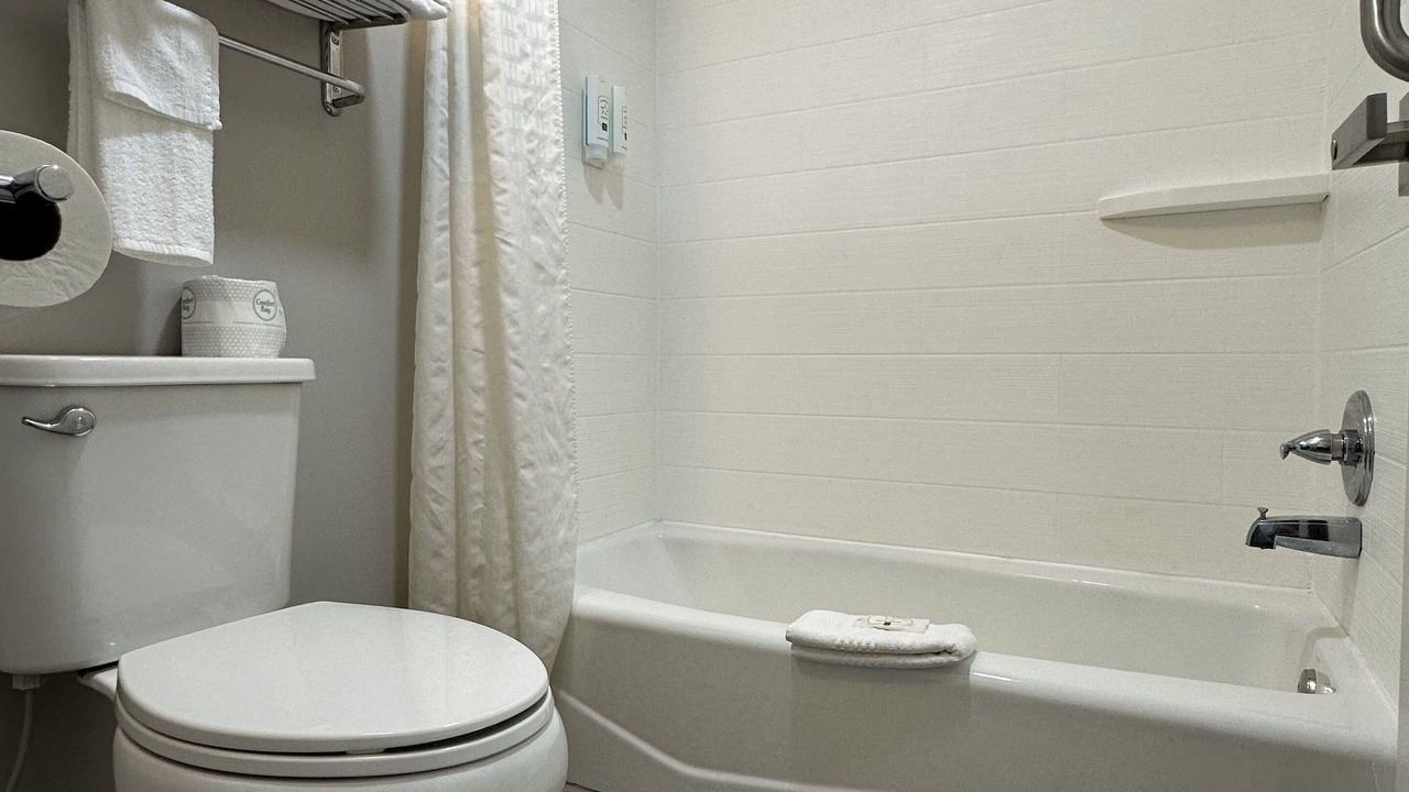 Photo of Others in Calhoun