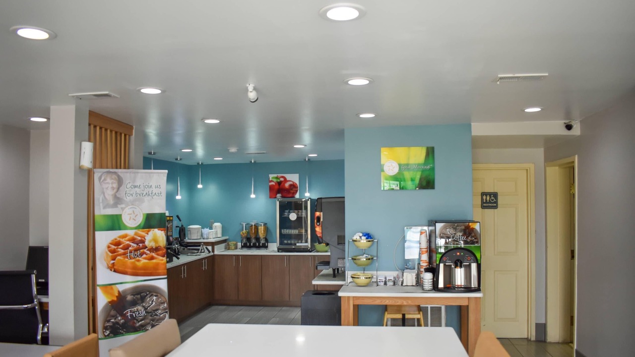 Photo of Others in Calhoun