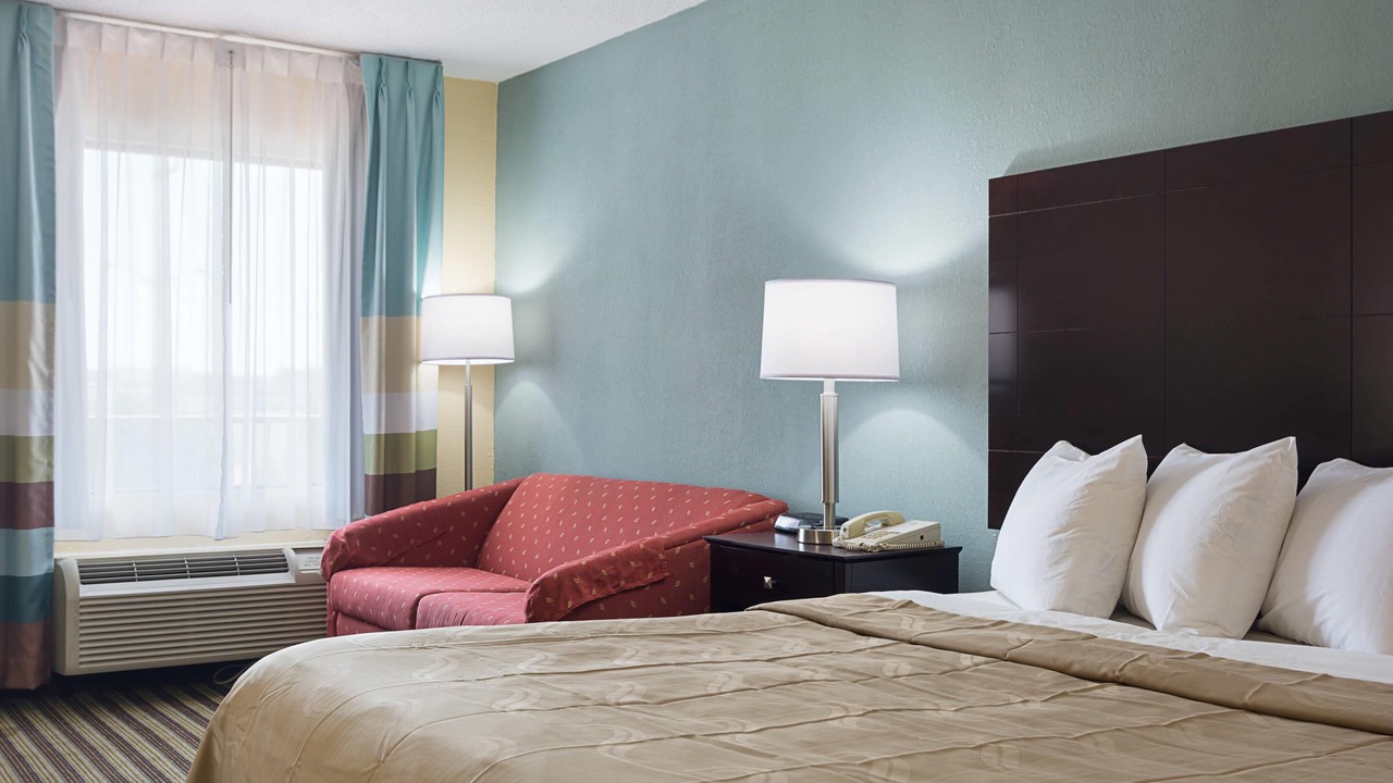 Photo of Bedroom in Calhoun