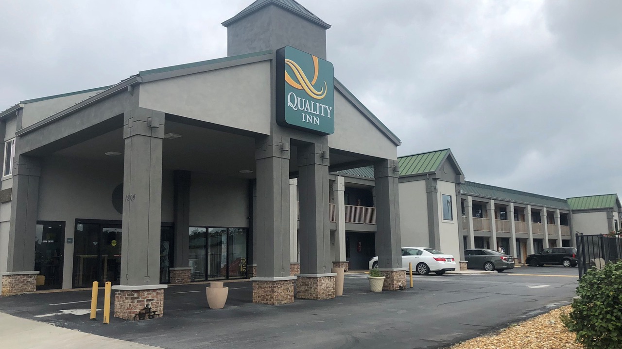 Photo of Others in Calhoun