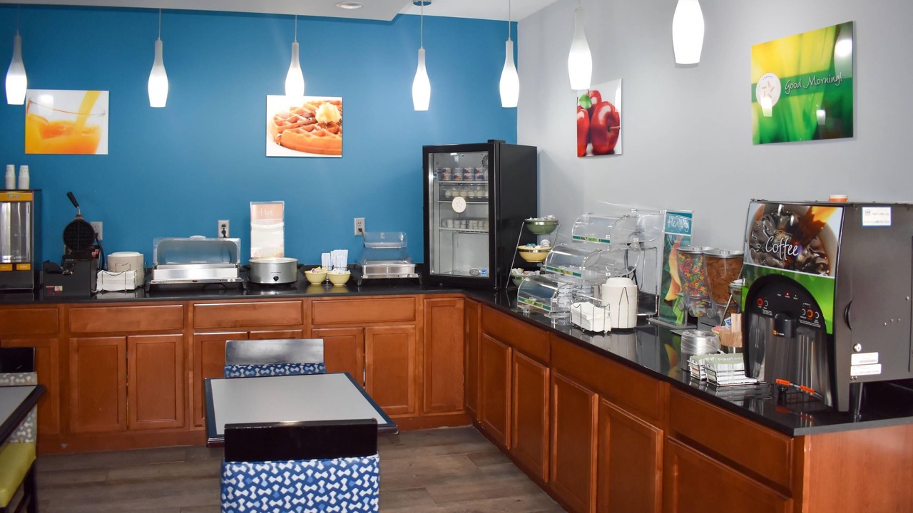 Photo of Others in Calhoun