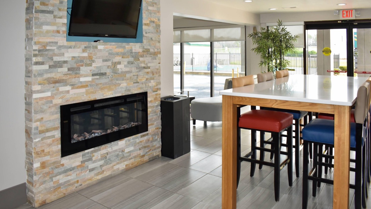 Photo of Others in Calhoun