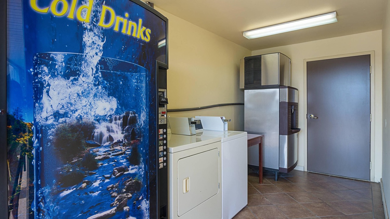 Photo of Others in Calhoun