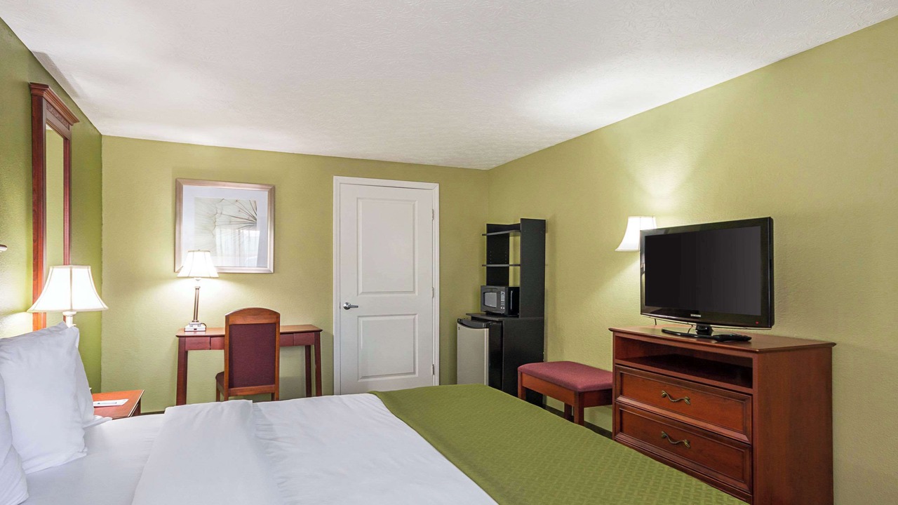 Photo of Bedroom in Weston