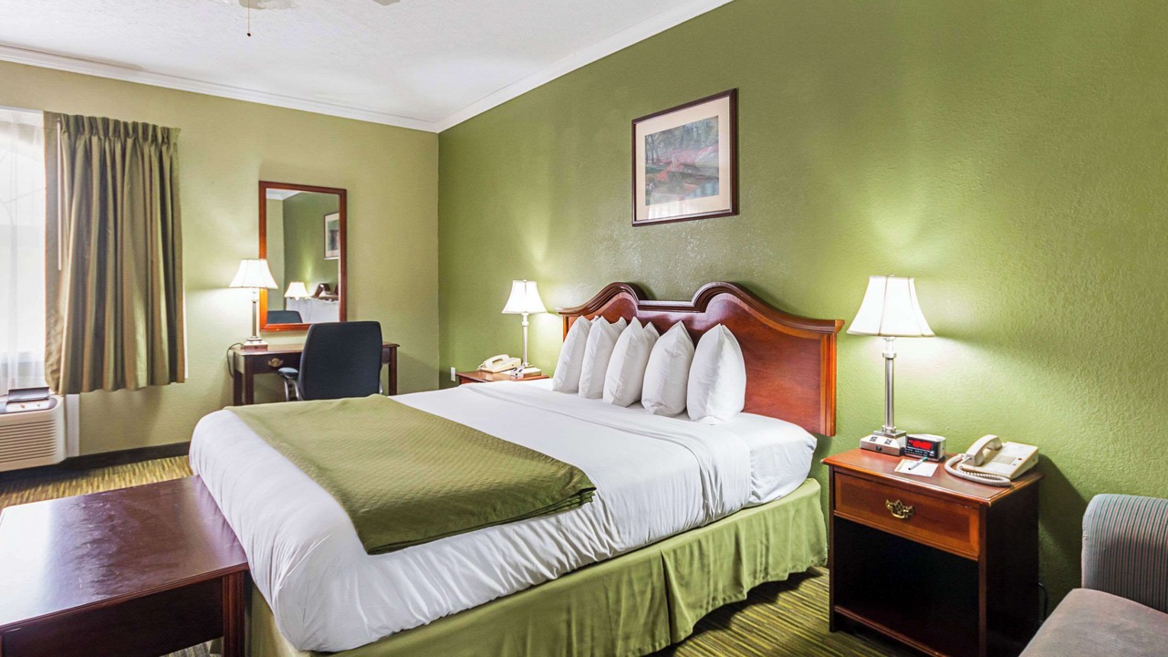 Photo of Bedroom in Weston
