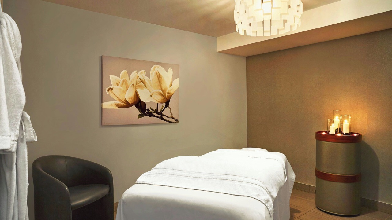 Photo of Others in Banff Trail