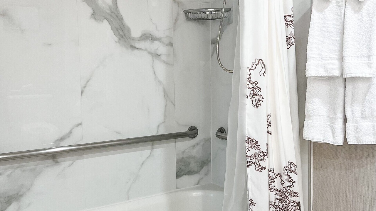 Photo of Bathroom in La Mirada