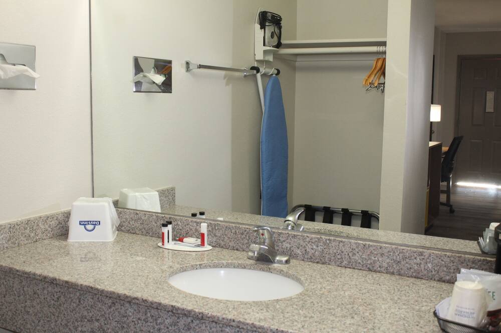 Photo of Bathroom in Willcox