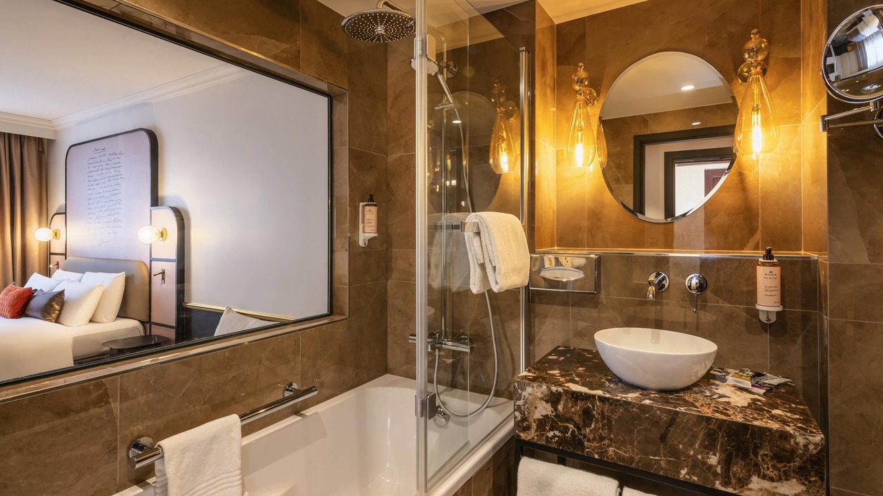 Photo of Bedroom in Le Chesnay