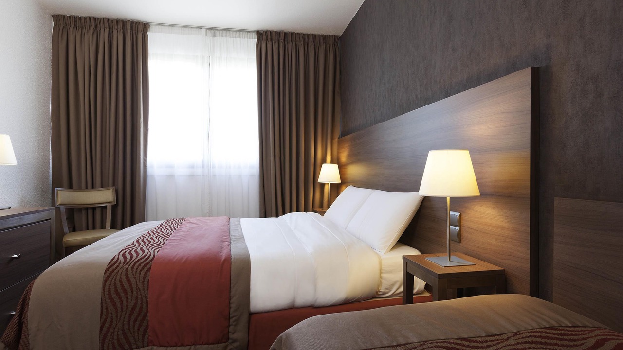 Photo of Bedroom in Le Chesnay