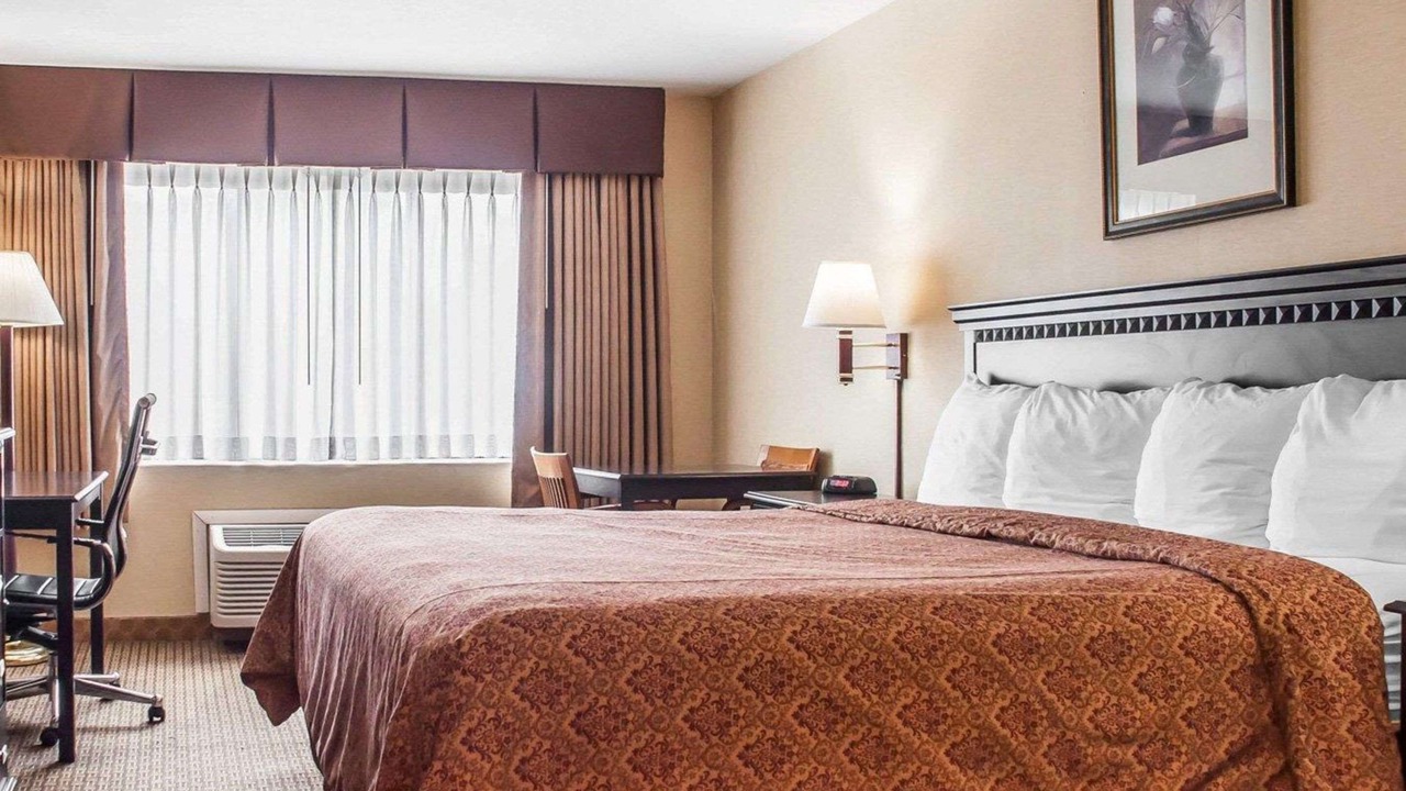 Photo of Bedroom in Big Flats Airport