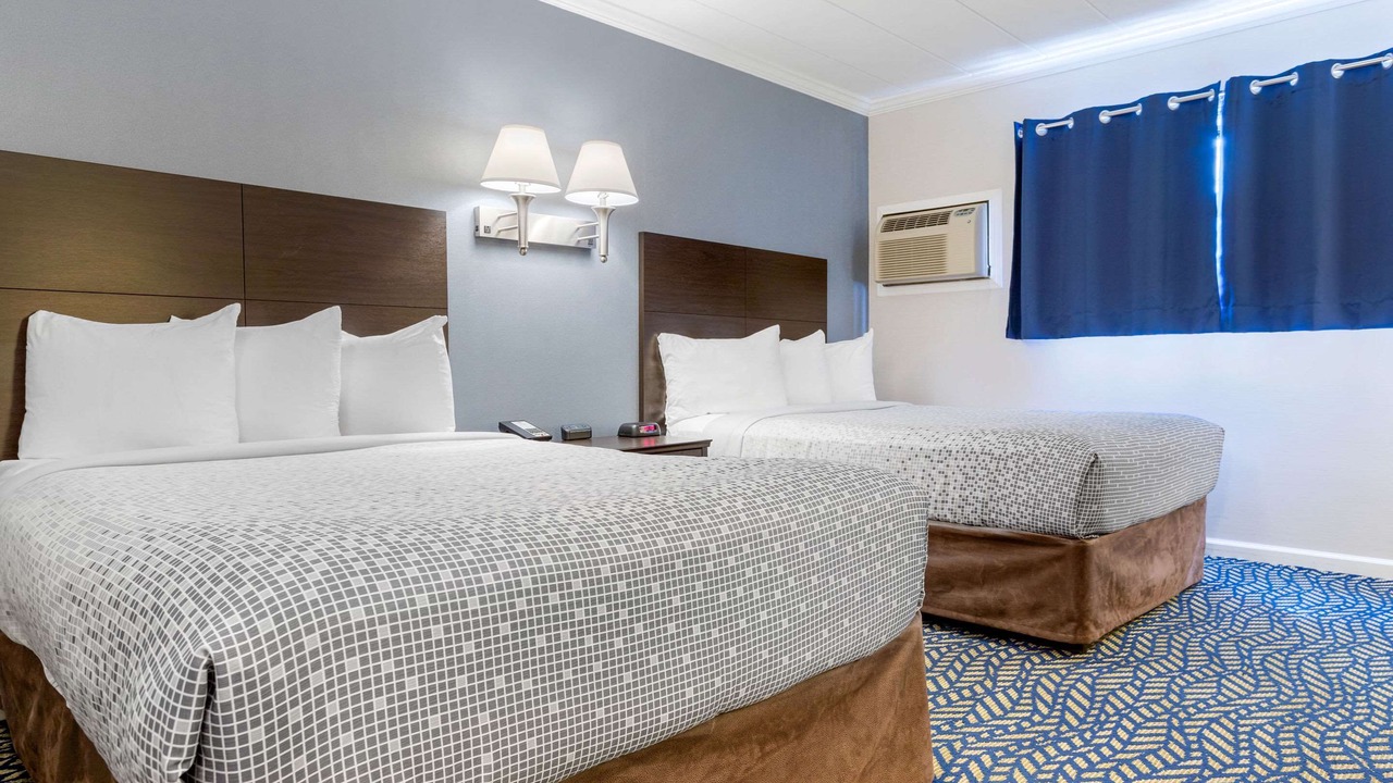 Photo of Bedroom in New Cassel