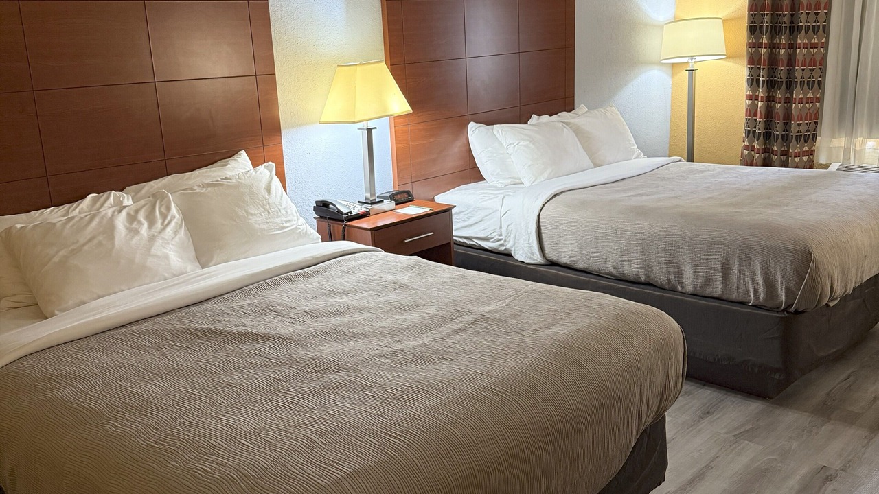 Photo of Bedroom in Manitowoc