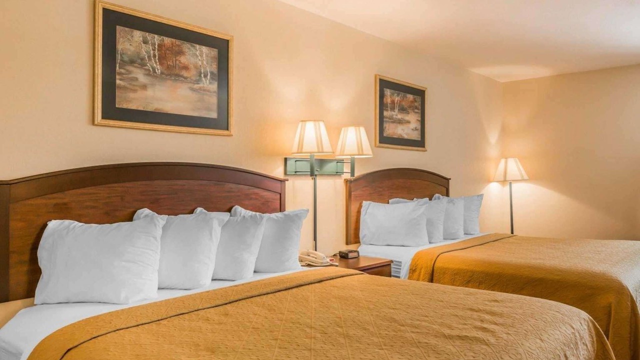 Photo of Bedroom in Pell City
