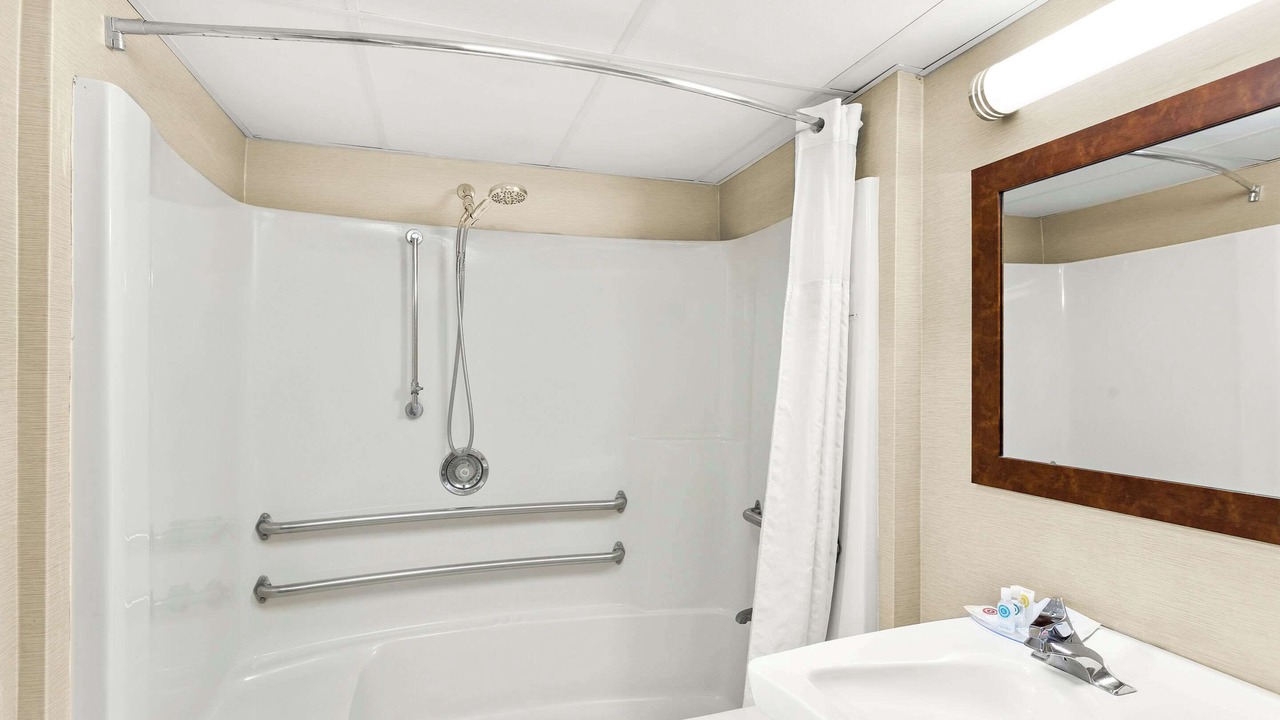 Photo of Bedroom in White River Junction