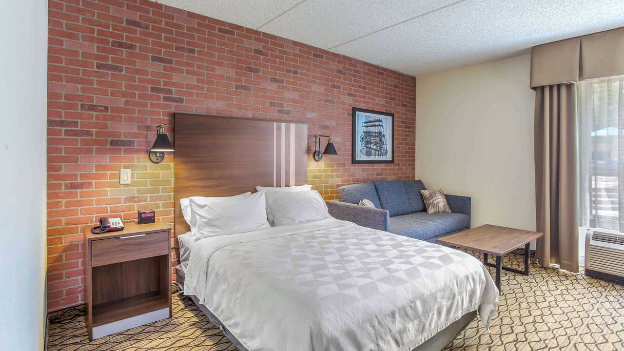 Photo of Bedroom in New Hartford