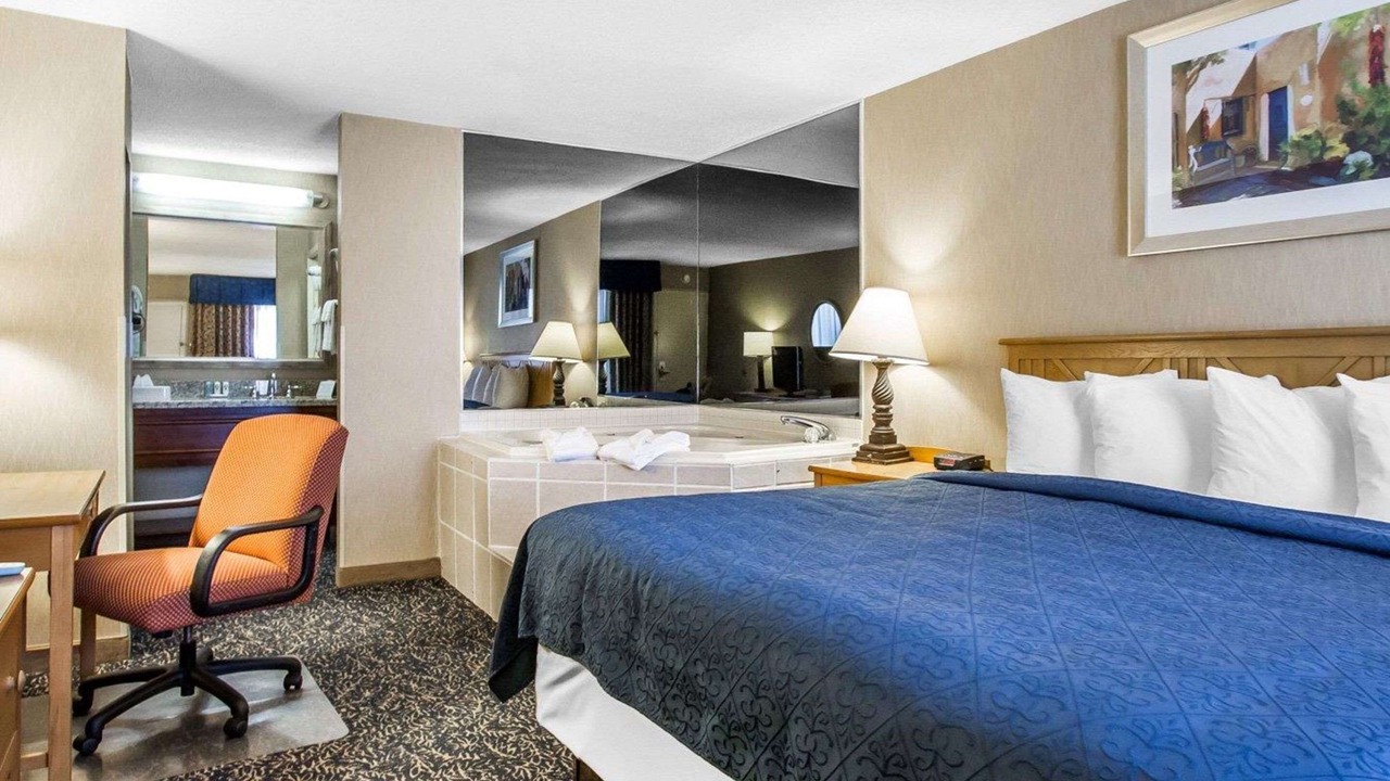 Photo of Bedroom in Deming