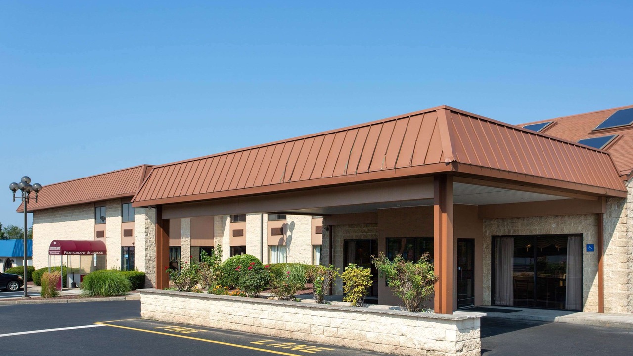 Photo of Buildings in Hillsborough