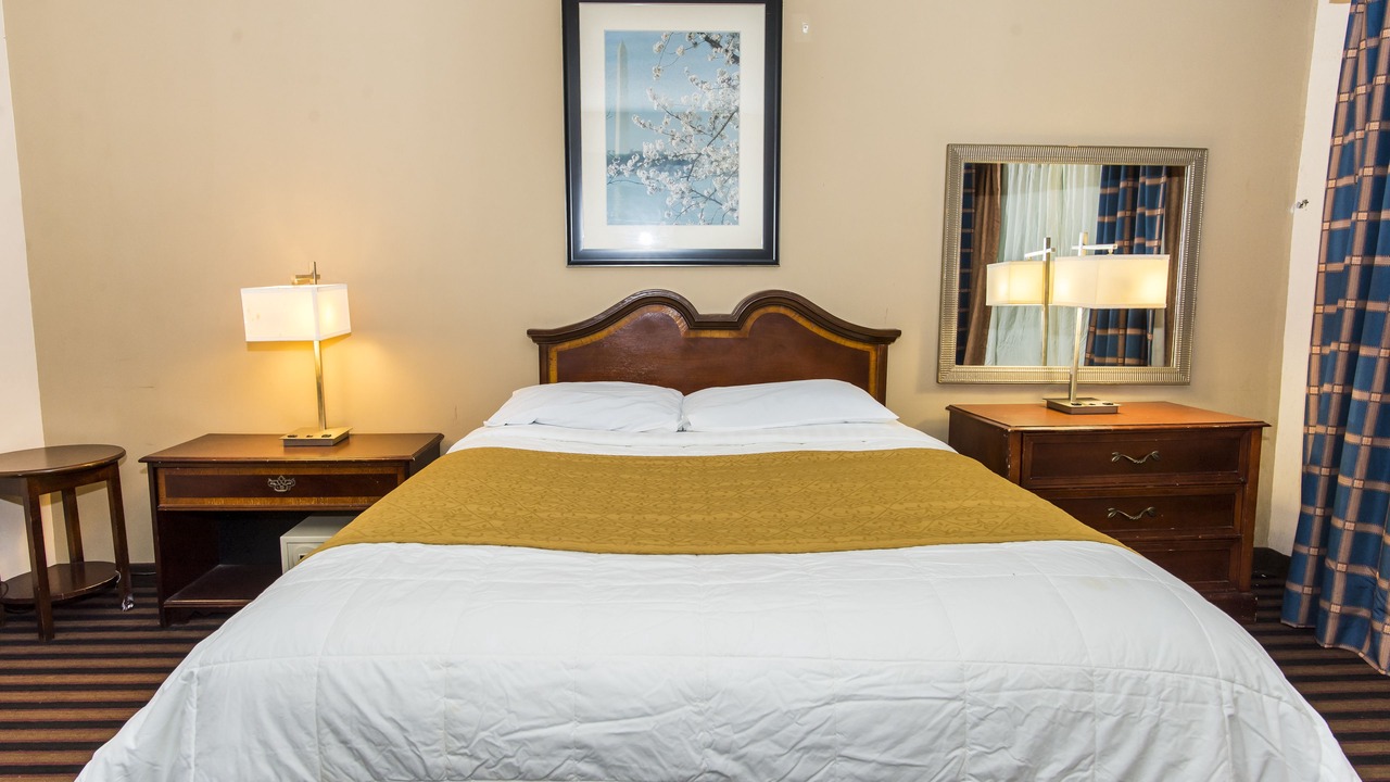 Photo of Bedroom in Russett