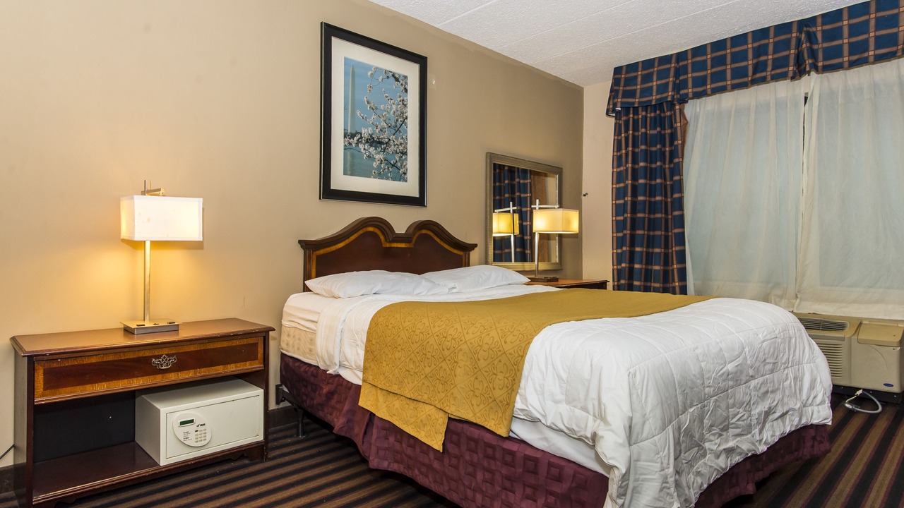 Photo of Bedroom in Russett