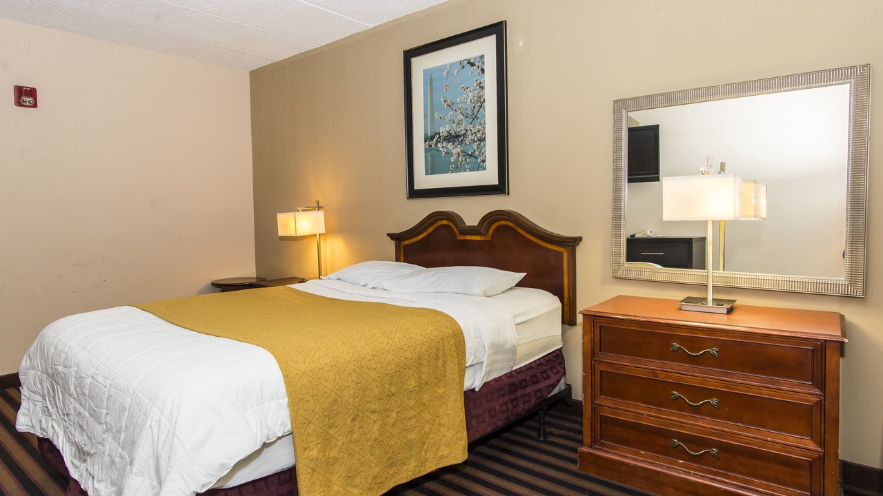 Photo of Bedroom in Russett