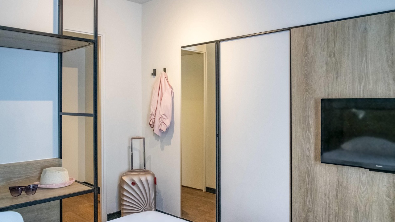 Photo of Bedroom in Gap