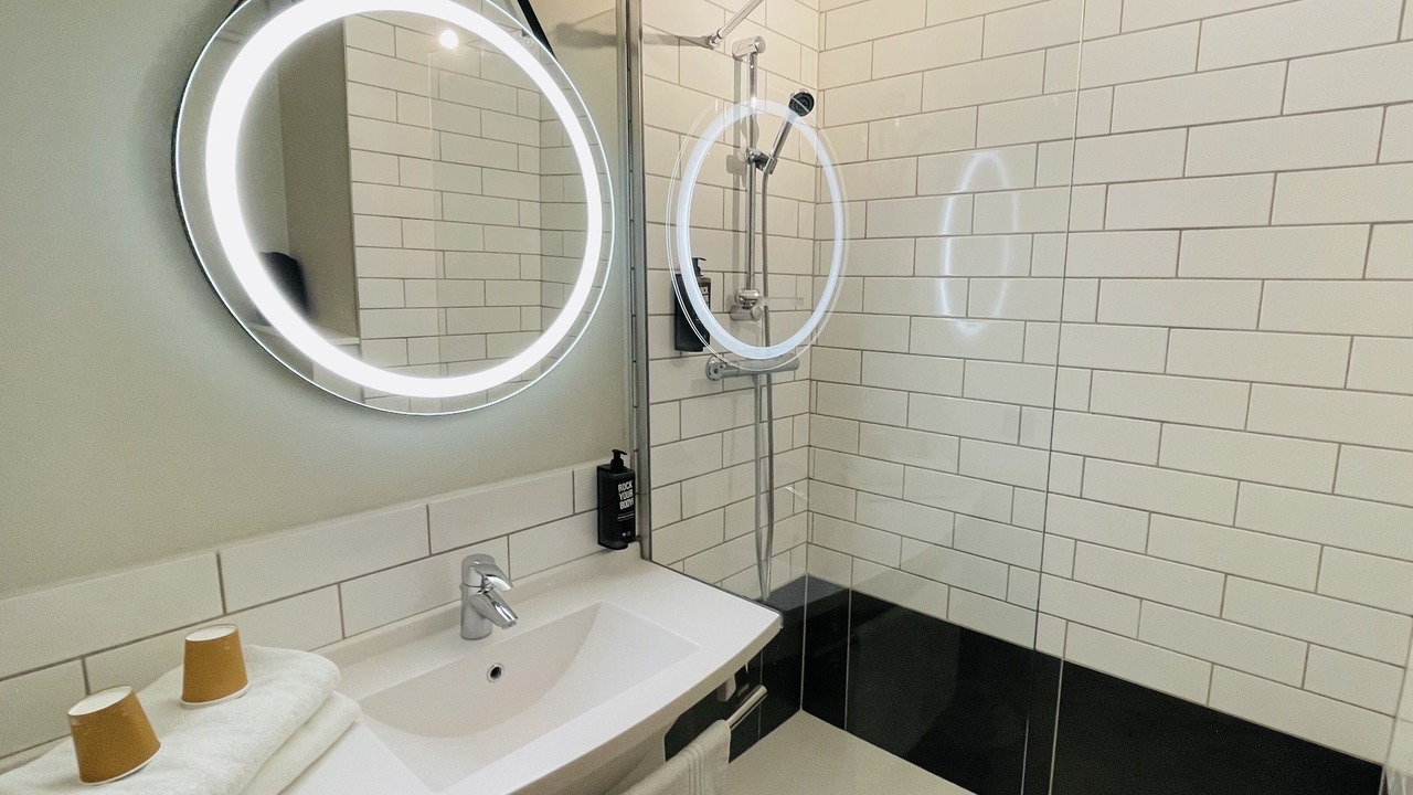 Photo of Bathroom in Gap