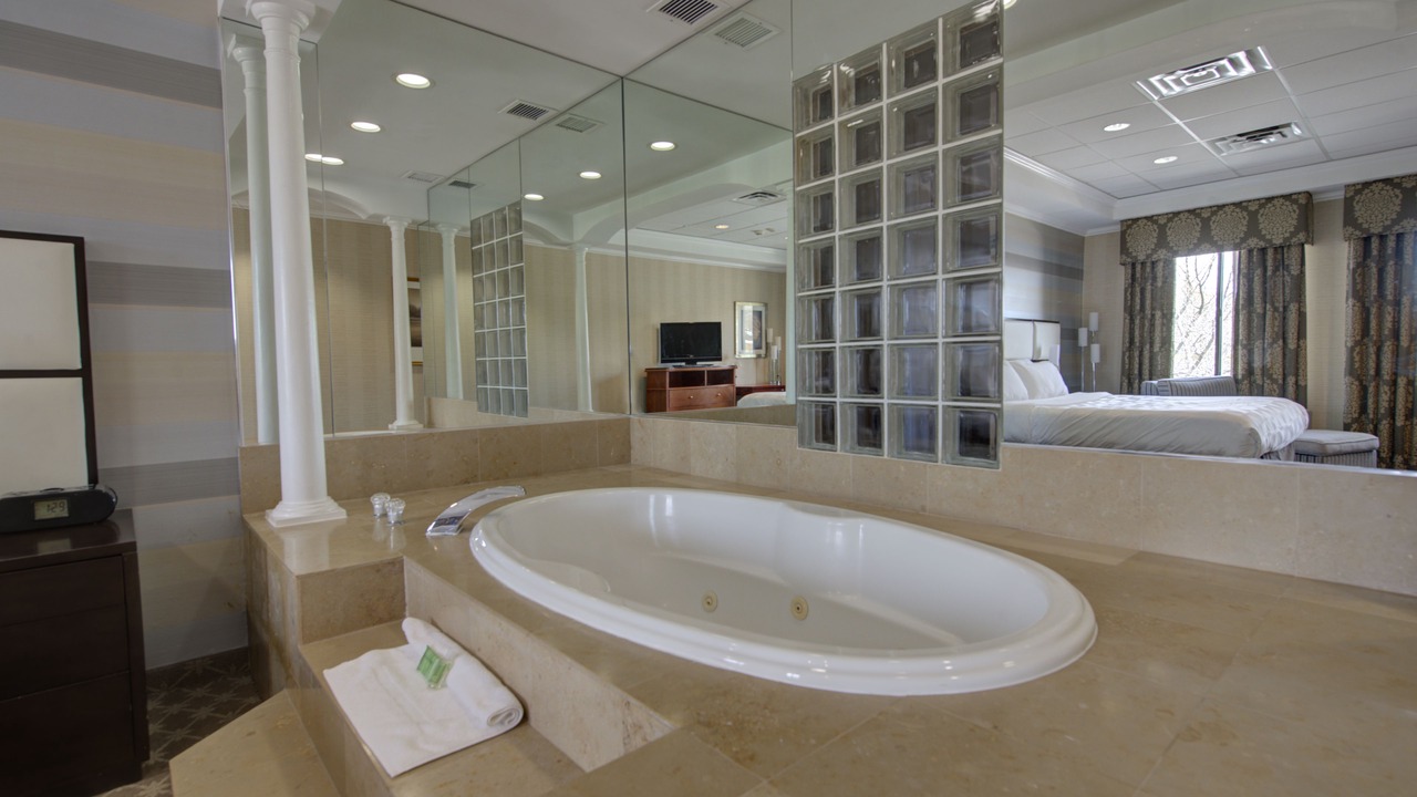 Photo of Bathroom in Plainview